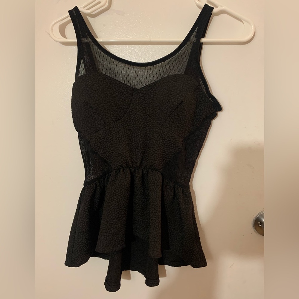 Beautiful crop top with side lace fabric